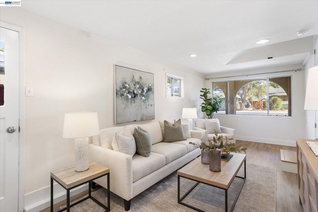 855 Olivina Avenue, Livermore, CA 94551