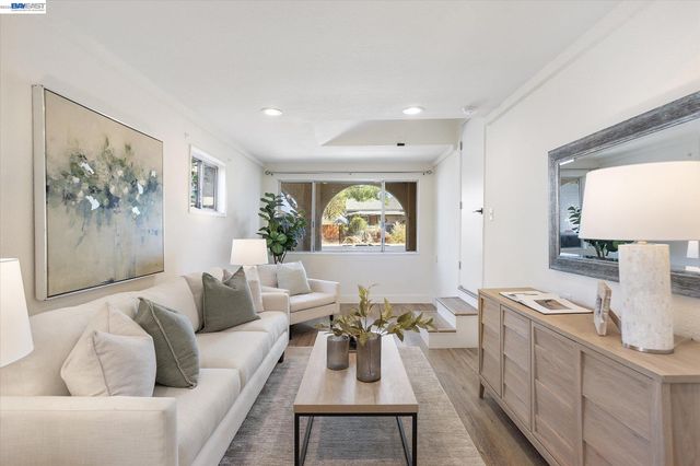 855 Olivina Avenue, Livermore, CA 94551