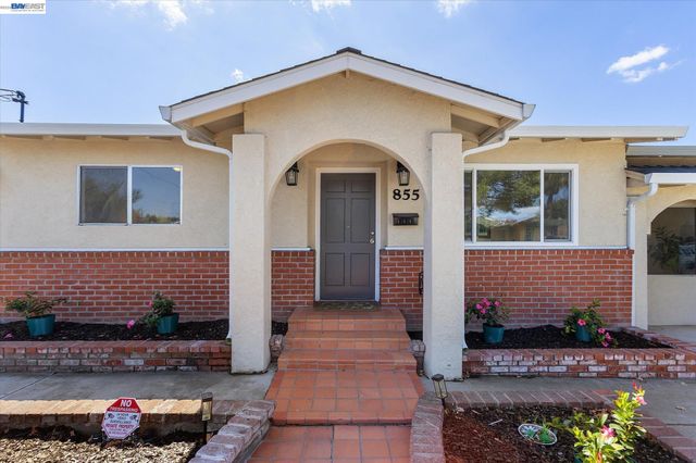 855 Olivina Avenue, Livermore, CA 94551