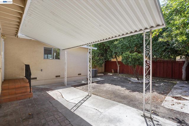 855 Olivina Avenue, Livermore, CA 94551