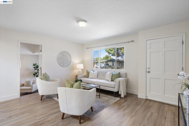 855 Olivina Avenue, Livermore, CA 94551