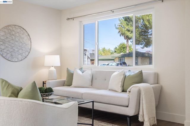 855 Olivina Avenue, Livermore, CA 94551