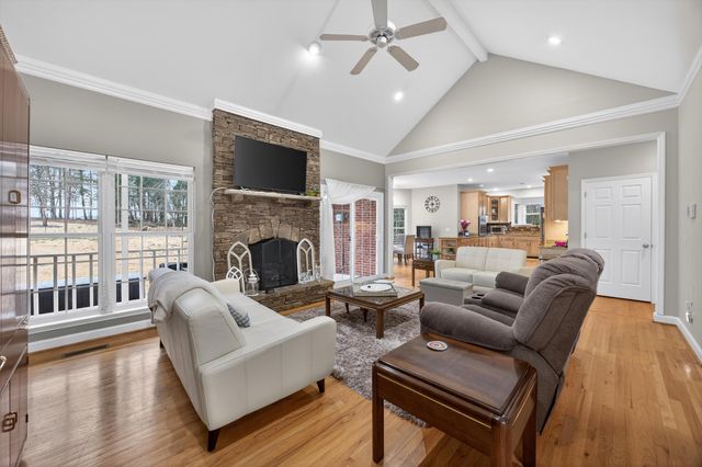 10824 Daffodil Circle, Soddy Daisy, TN 37379