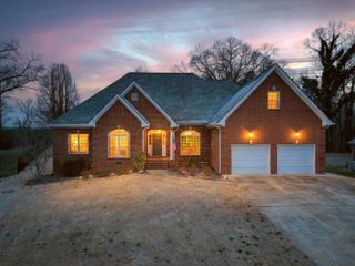 10824 Daffodil Circle, Soddy Daisy, TN 37379