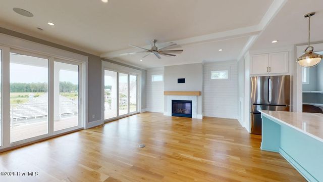 123 Seafaring Lane, Hampstead, NC 28443