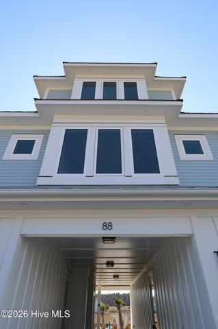 123 Seafaring Lane, Hampstead, NC 28443