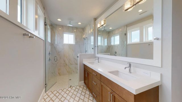 123 Seafaring Lane, Hampstead, NC 28443