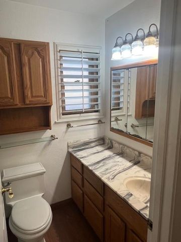 2208 S Garden Avenue, Fresno, CA 93725
