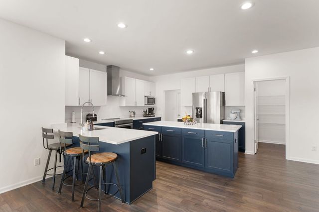 65 N Larwick Circle, Valparaiso, IN 46385