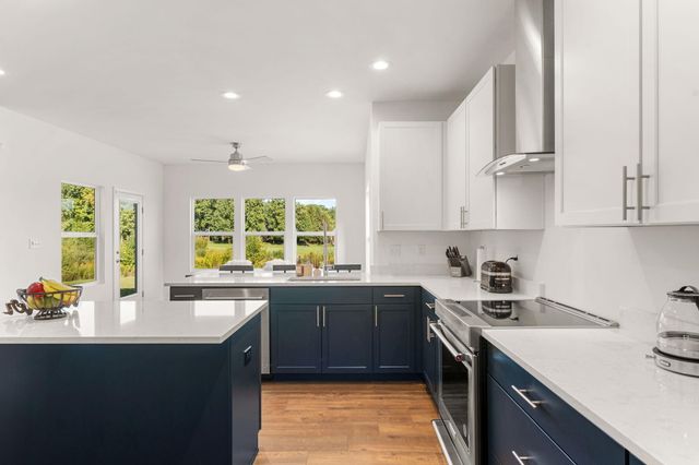 65 N Larwick Circle, Valparaiso, IN 46385