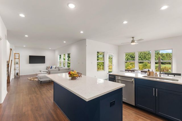 65 N Larwick Circle, Valparaiso, IN 46385