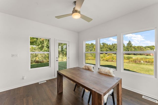 65 N Larwick Circle, Valparaiso, IN 46385