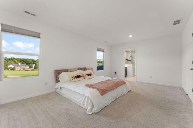 65 N Larwick Circle, Valparaiso, IN 46385