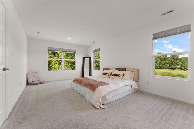 65 N Larwick Circle, Valparaiso, IN 46385