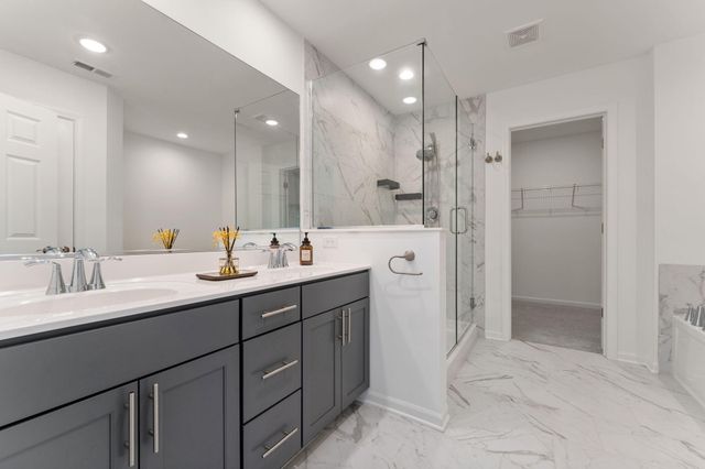 65 N Larwick Circle, Valparaiso, IN 46385