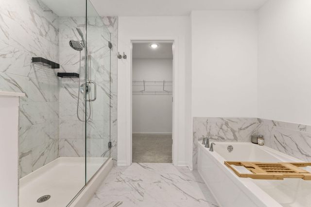 65 N Larwick Circle, Valparaiso, IN 46385