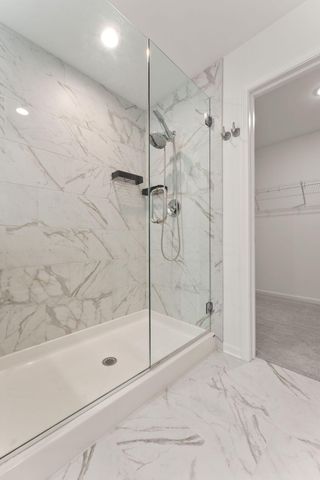 65 N Larwick Circle, Valparaiso, IN 46385