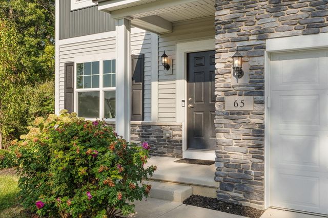 65 N Larwick Circle, Valparaiso, IN 46385