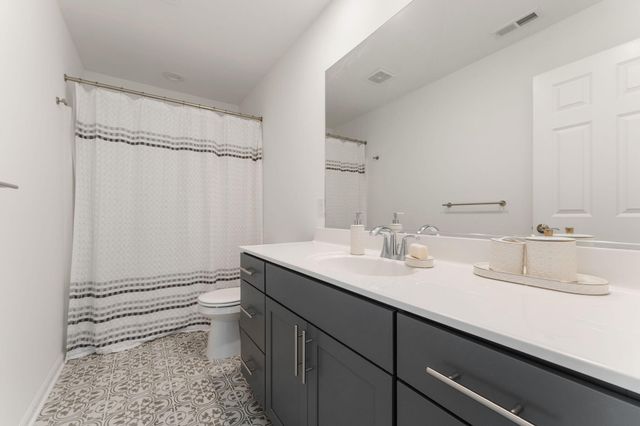 65 N Larwick Circle, Valparaiso, IN 46385