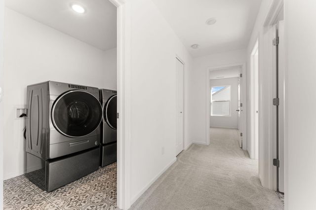 65 N Larwick Circle, Valparaiso, IN 46385