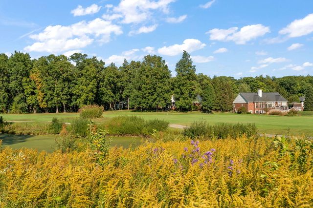 65 N Larwick Circle, Valparaiso, IN 46385