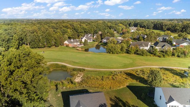 65 N Larwick Circle, Valparaiso, IN 46385