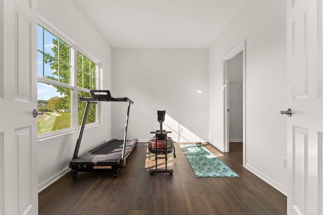 65 N Larwick Circle, Valparaiso, IN 46385