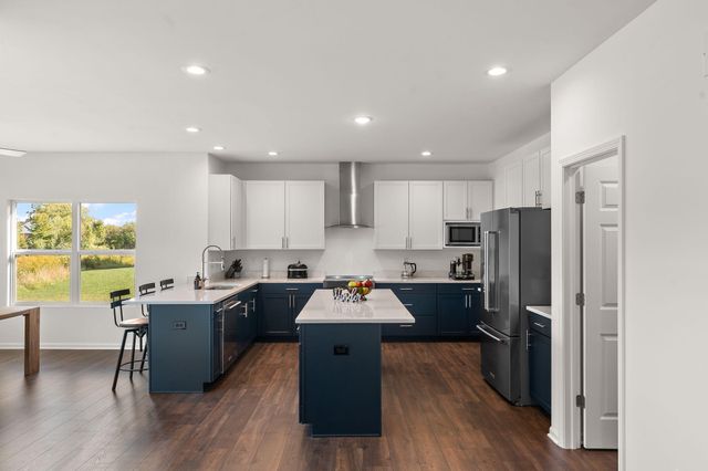 65 N Larwick Circle, Valparaiso, IN 46385