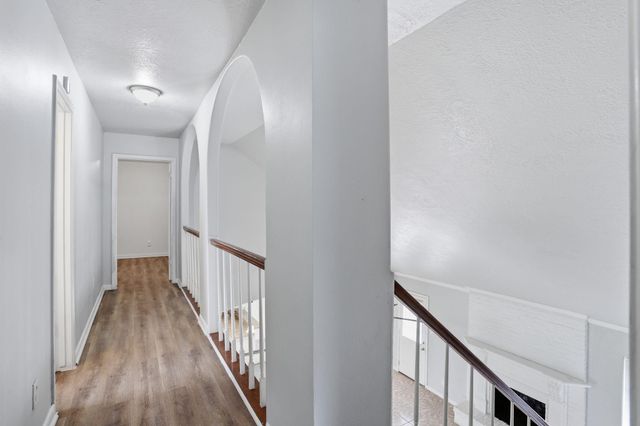 3513 E Bayou Drive, La Porte, TX 77571