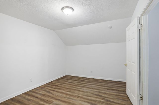 3513 E Bayou Drive, La Porte, TX 77571