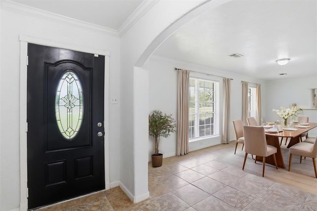 3513 E Bayou Drive, La Porte, TX 77571