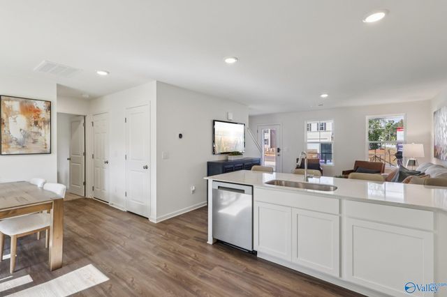 127 Addlestone Circle, Meridianville, AL 35759