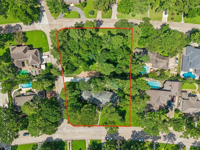 16027 Champion Drive, Spring, TX 77379