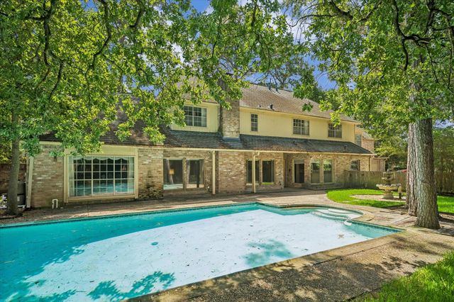 16027 Champion Drive, Spring, TX 77379