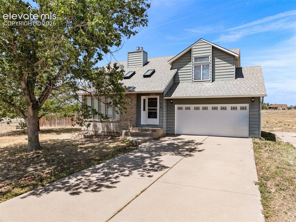 967 W Yerba Buena Drive, Pueblo, CO 81007