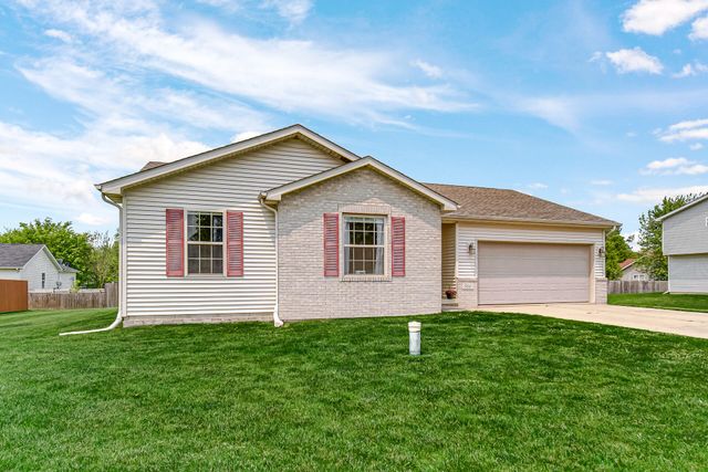 566 Fox Burrow Court, Valparaiso, IN 46385