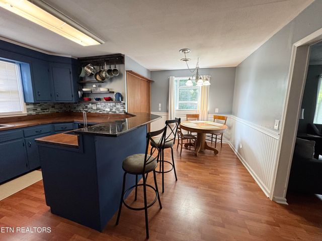 8903 Pickens Gap Rd, Knoxville, TN 37920