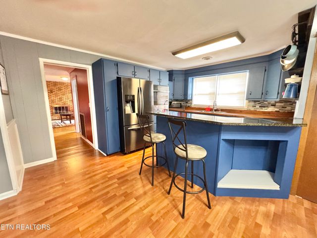 8903 Pickens Gap Rd, Knoxville, TN 37920
