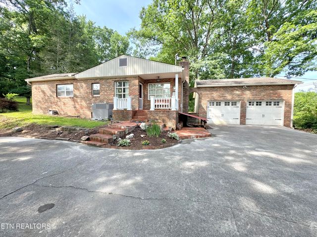 8903 Pickens Gap Rd, Knoxville, TN 37920