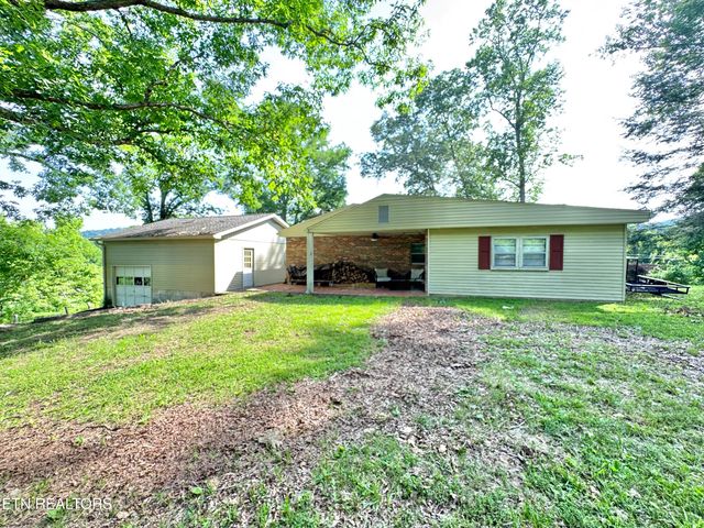 8903 Pickens Gap Rd, Knoxville, TN 37920
