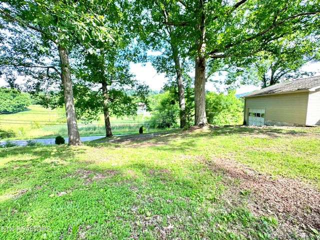 8903 Pickens Gap Rd, Knoxville, TN 37920