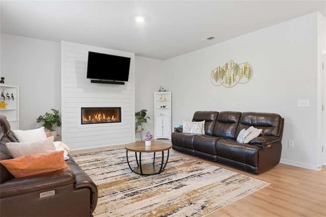 94 Summit Pointe Court, Dallas, GA 30132