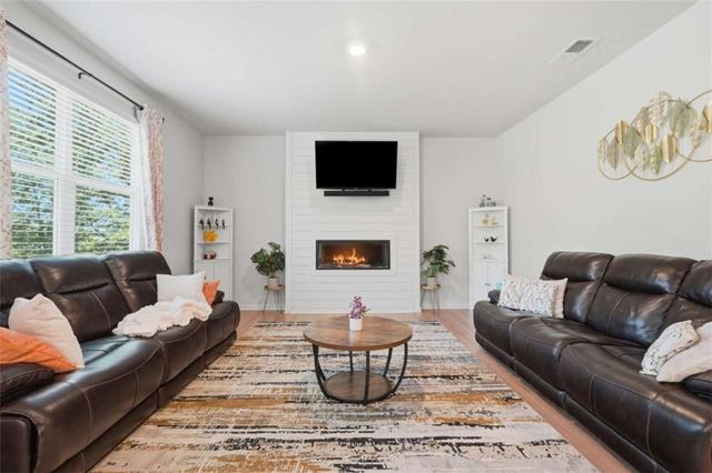 94 Summit Pointe Court, Dallas, GA 30132