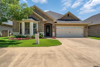 5524 Hollytree Drive, Tyler, TX 75703
