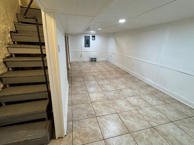 707 DENISON ST, Baltimore, MD 21229