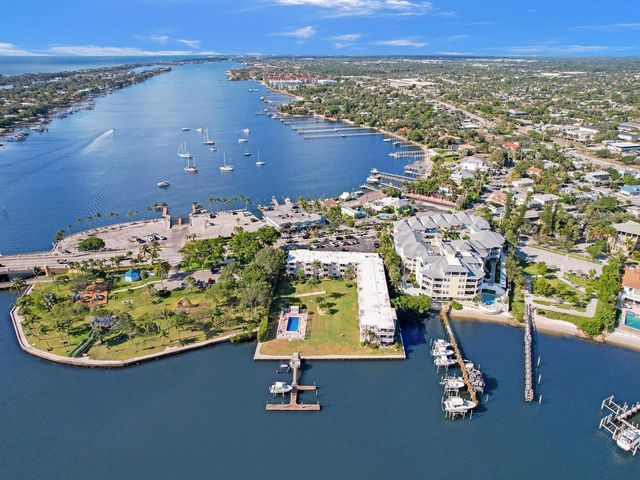 311 E Ocean Avenue 205, Lantana, FL 33462