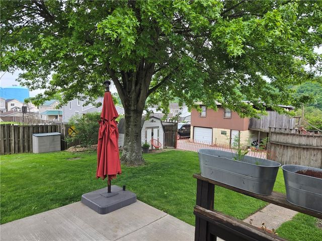 112 Fairview St, Union Twp, PA 15038