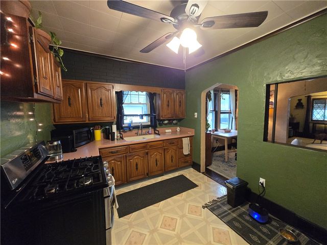 112 Fairview St, Union Twp, PA 15038