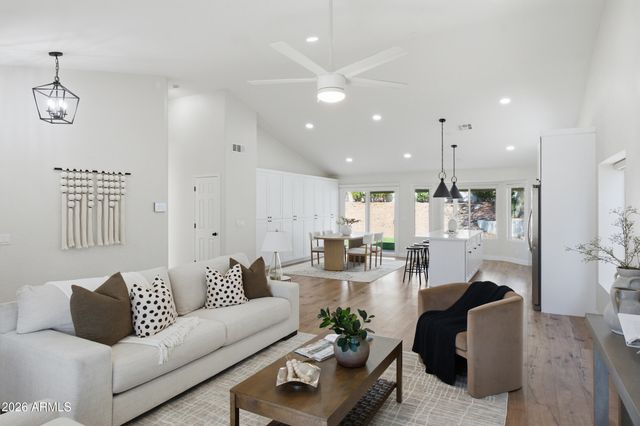 1432 W SOUTH FORK Drive, Phoenix, AZ 85045