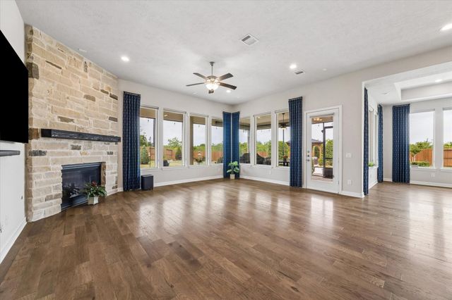 5943 Wedgewood Heights Way, Houston, TX 77059